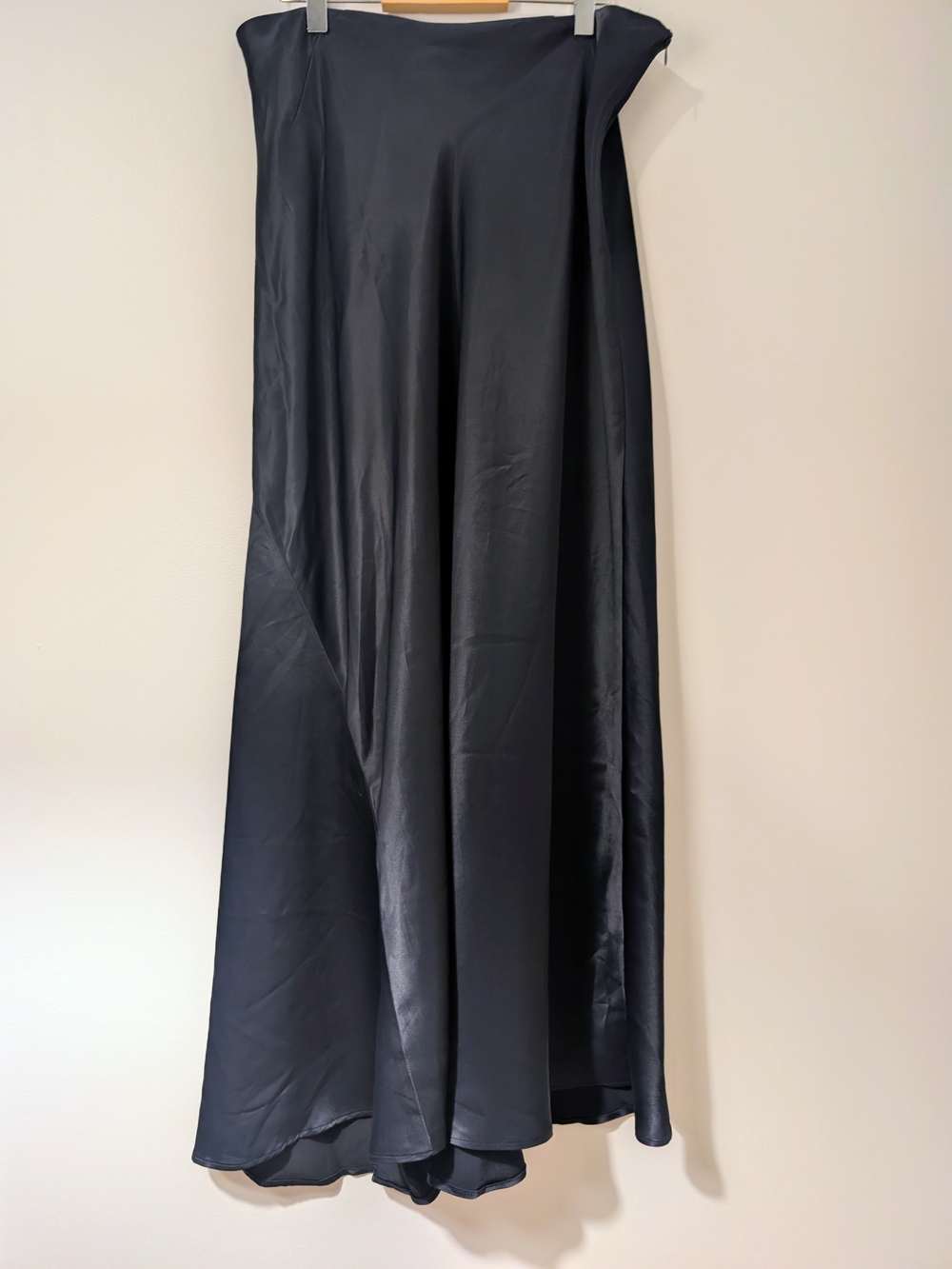 Zara Satin Skirt | Navy | Size Medium | NWOT